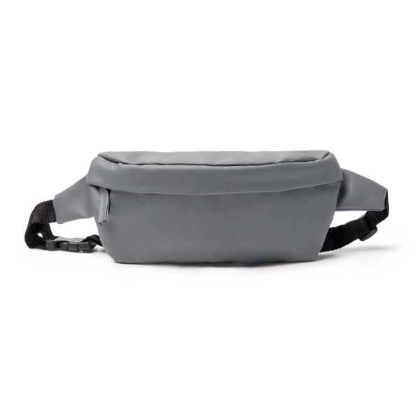 Riñonera elaboarada en PU Leather y RPET 600D ZUMEL de poliéster reciclado y PU leather 600D