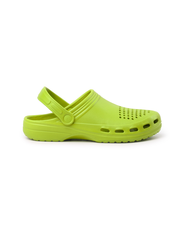 Zueco multifuncional de material confortable DAN
